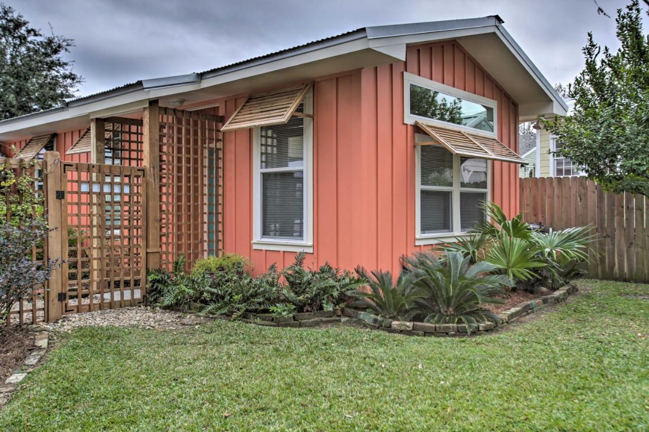 Old Town Getaway, Walk To Shopping, Dining, And Bay! Apartment Bay St. Louis Exterior photo