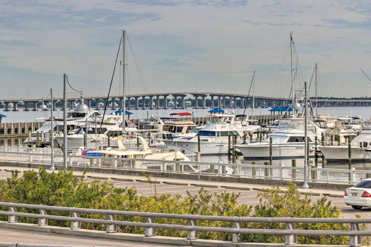 Old Town Getaway, Walk To Shopping, Dining, And Bay! Apartment Bay St. Louis Exterior photo